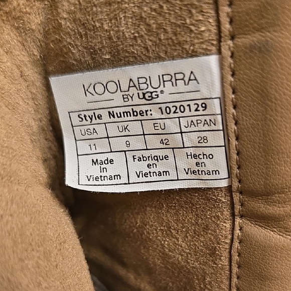 Koolaburra Tan Suede Ankle Boots with Tassel - Picture 2 of 14